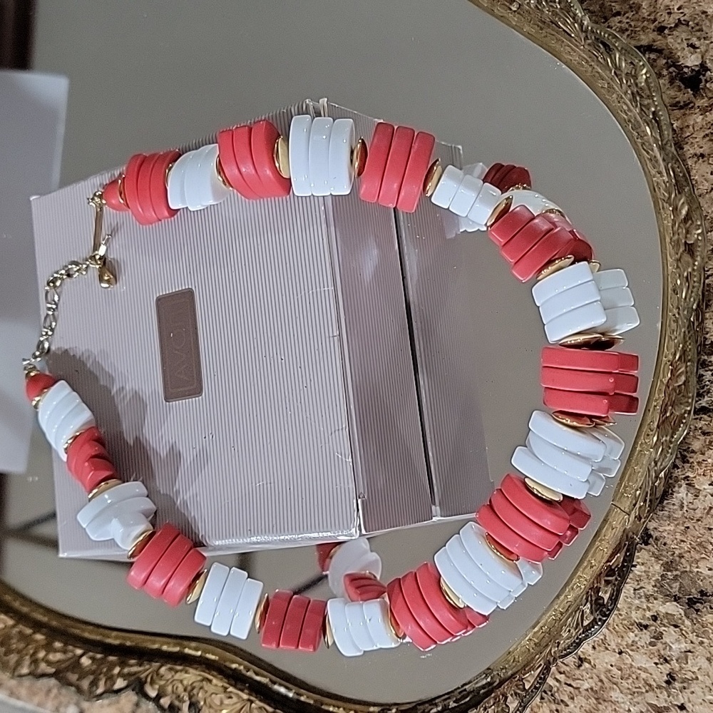 Avon Red White Chunky Spectator Vintage Necklace
